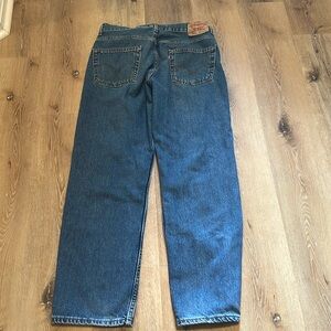 Vintage men’s 550 Levi’s relaxed fit jeans W 34 L 32